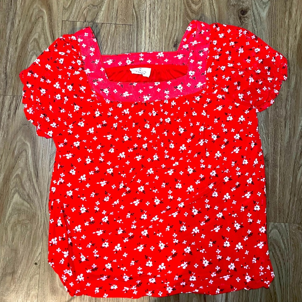 Bohemian Ember red flower blouse with rectangular neck line size medium